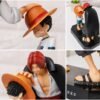 Figurin One Piece Luffy Shanks 3