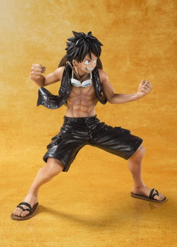 Figurine Luffy One Piece Gold 4