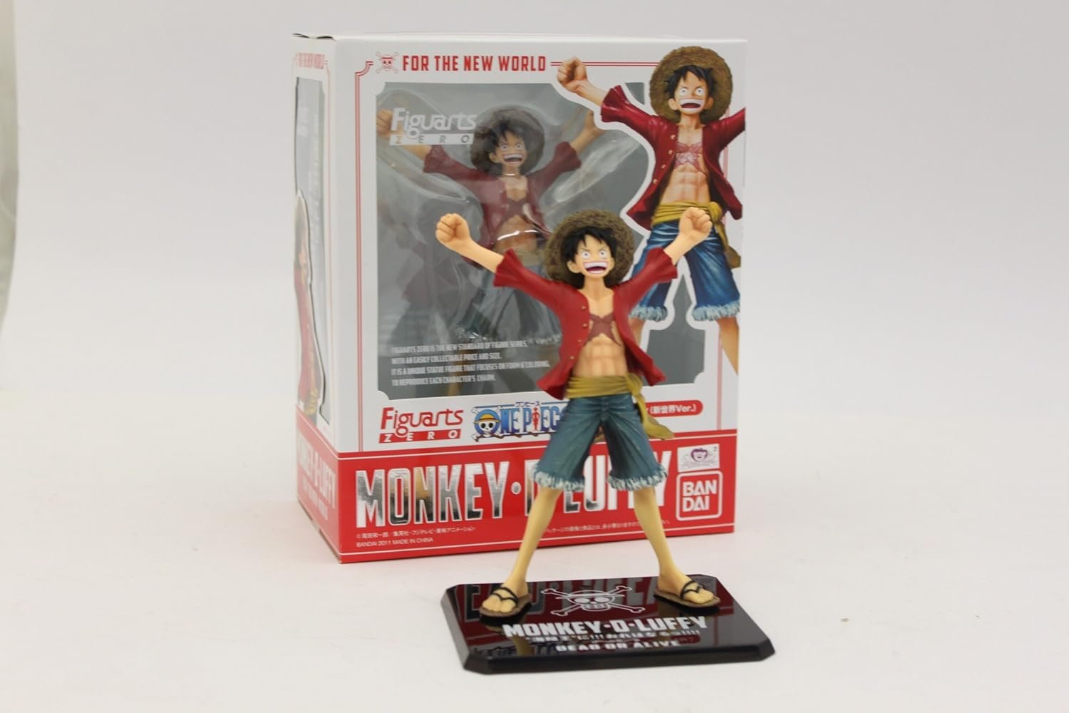 Figurine One Piece Luffy New World Figuarts Zero
